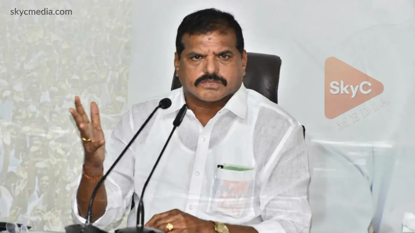 ఒకరు వెళ్లినా వందమంది వస్తారు: బొత్స సత్యనారాయణ