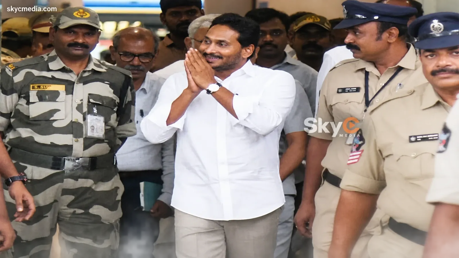 జగన్ యూరప్ టూర్‌కు కోర్టు గ్రీన్ సిగ్నల్